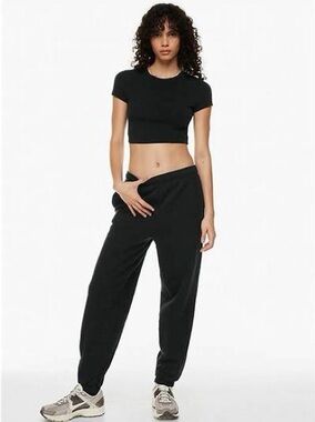 Aritzia mega fit Sweatfleece Cozy Fleece Joggers Black relaxed lounge sz lg